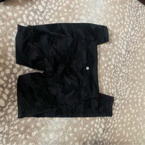 Lululemon leggings size 4